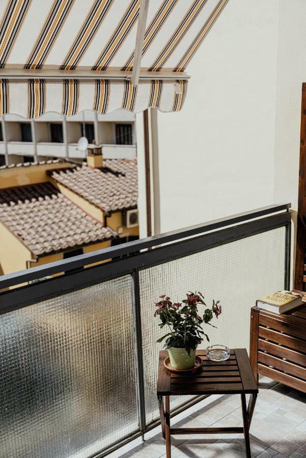 Easy Florence B&B Bagian luar foto